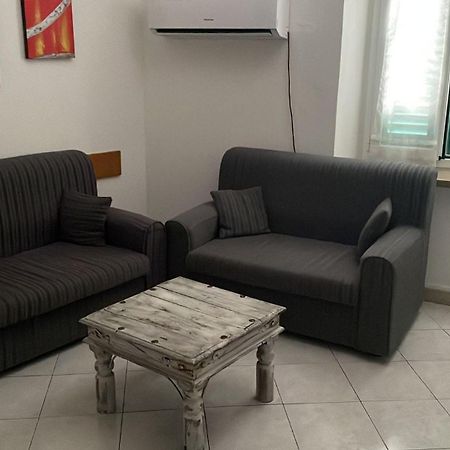Hotel Glicine Нолі Екстер'єр фото
