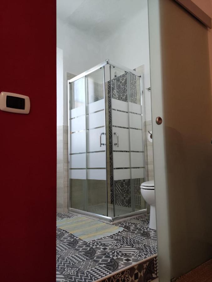 Hotel Glicine Нолі Екстер'єр фото