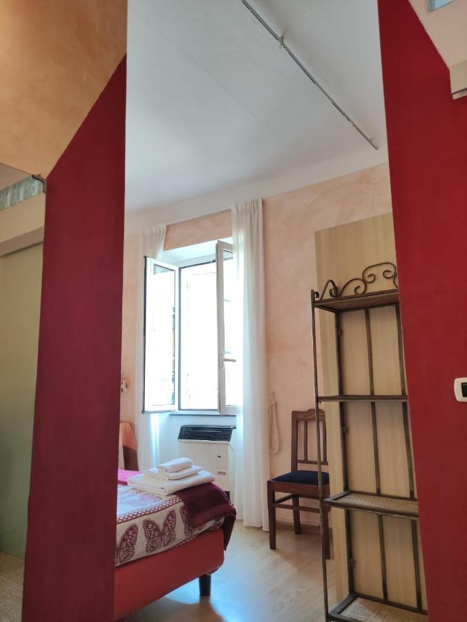 Hotel Glicine Нолі Екстер'єр фото