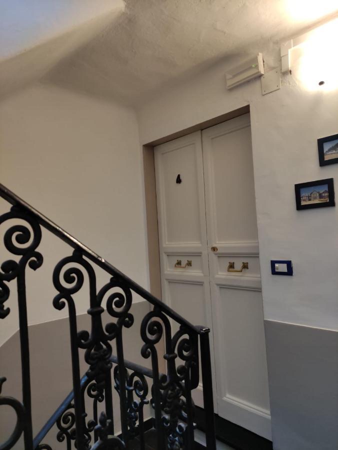 Hotel Glicine Нолі Екстер'єр фото